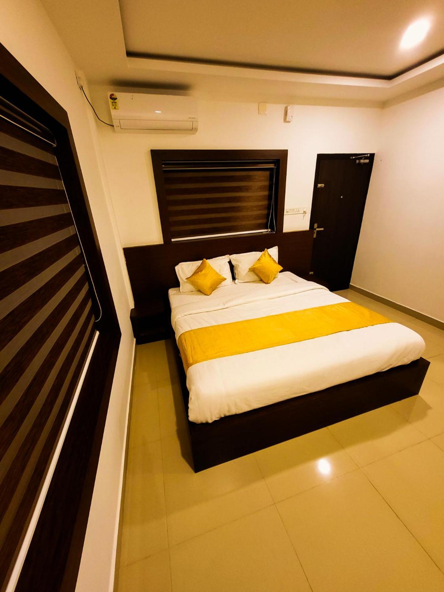 Thejaswini Residency Cheruvathur Nileshwar Экстерьер фото