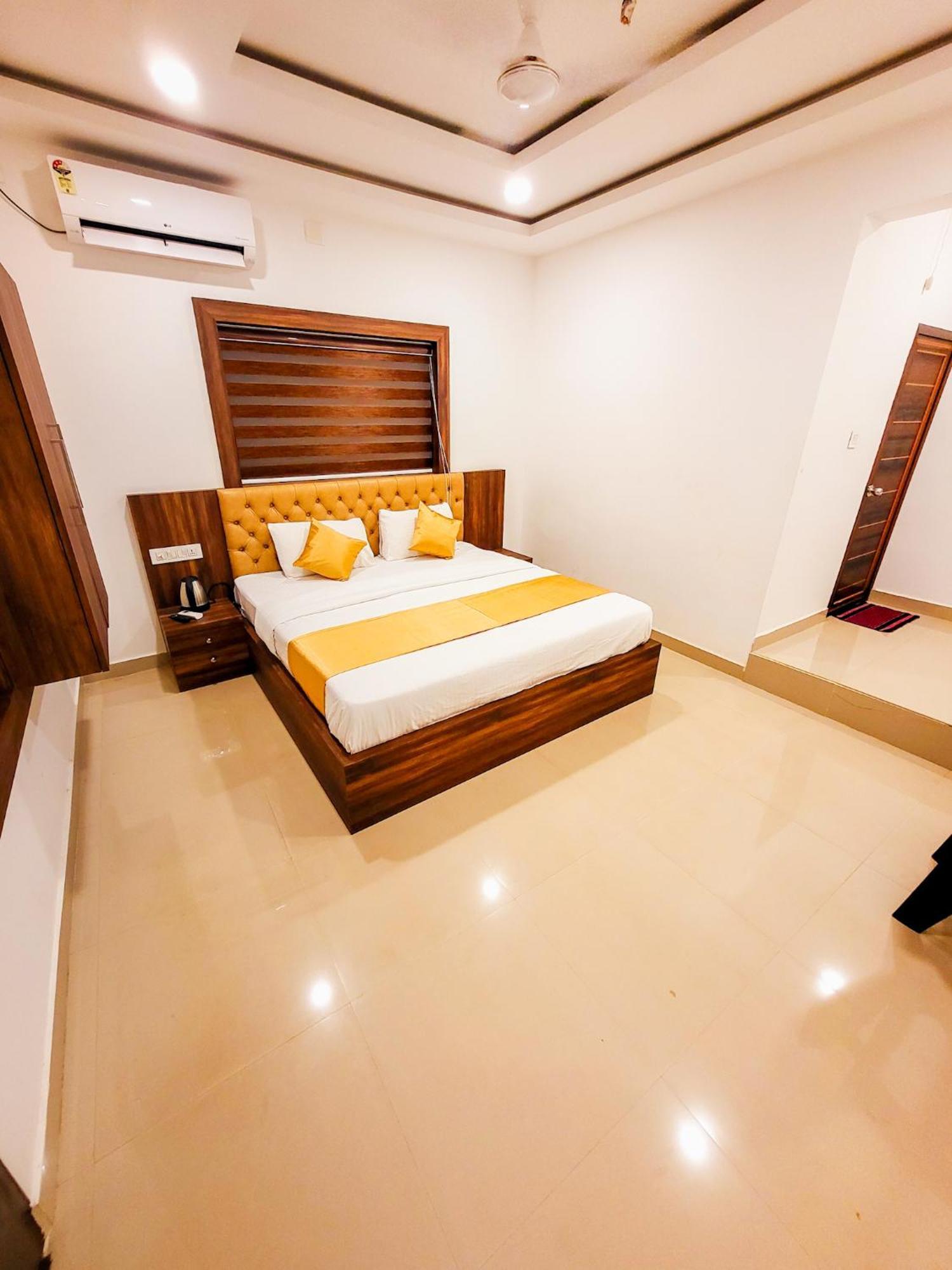 Thejaswini Residency Cheruvathur Nileshwar Экстерьер фото